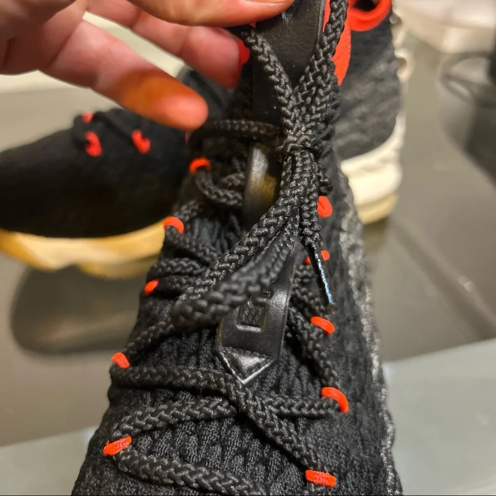 NIKE LEBRON 15 XV - BRIGHT CRIMSON WHITE BLACK